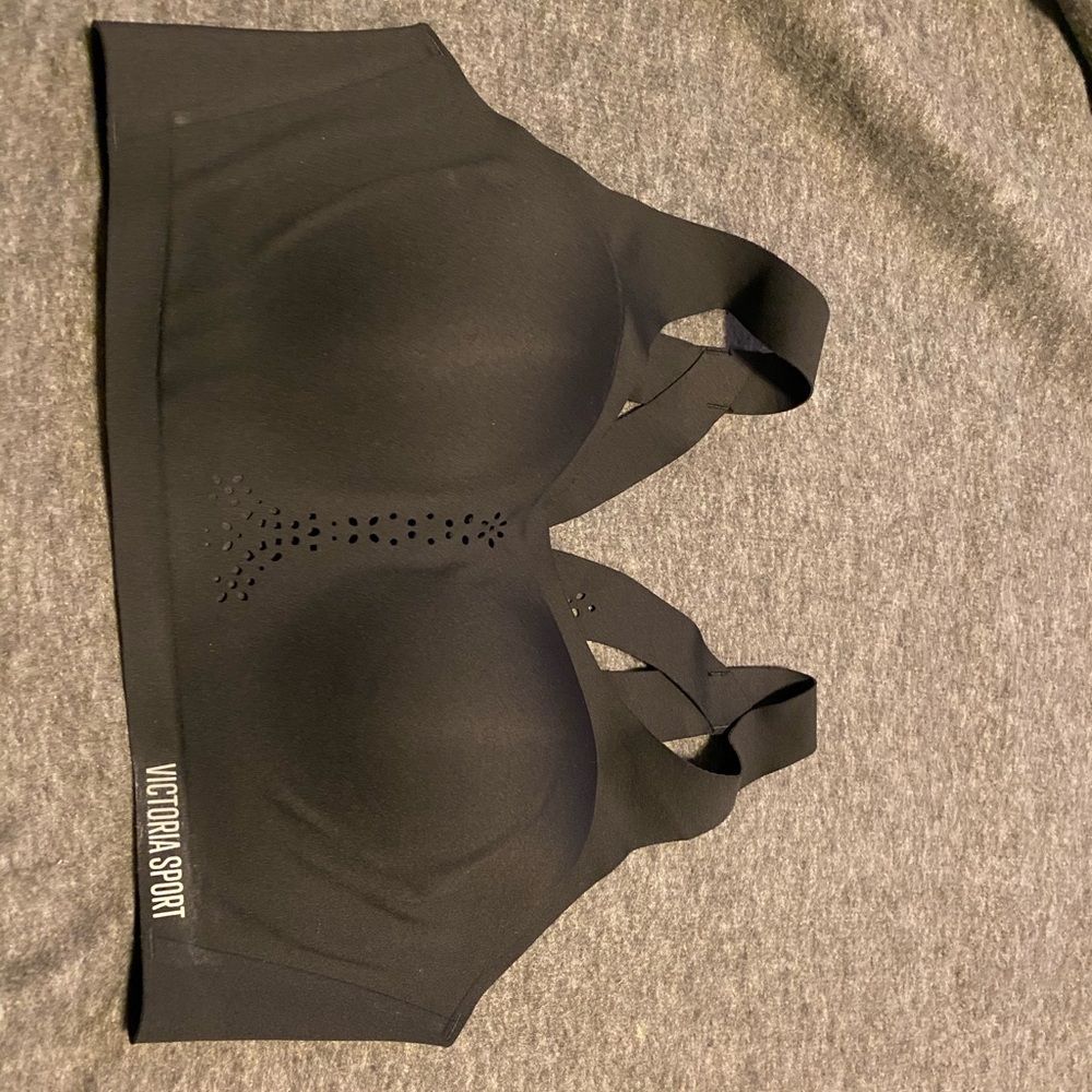 VS angel max sports bra 36D nwot